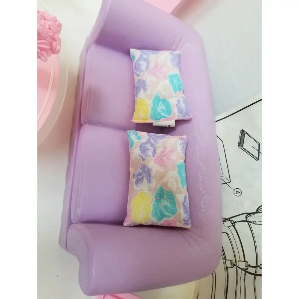 Vintage Barbie 90s Mattel 1997 Barbie Folding Pretty House LIVING ROOM